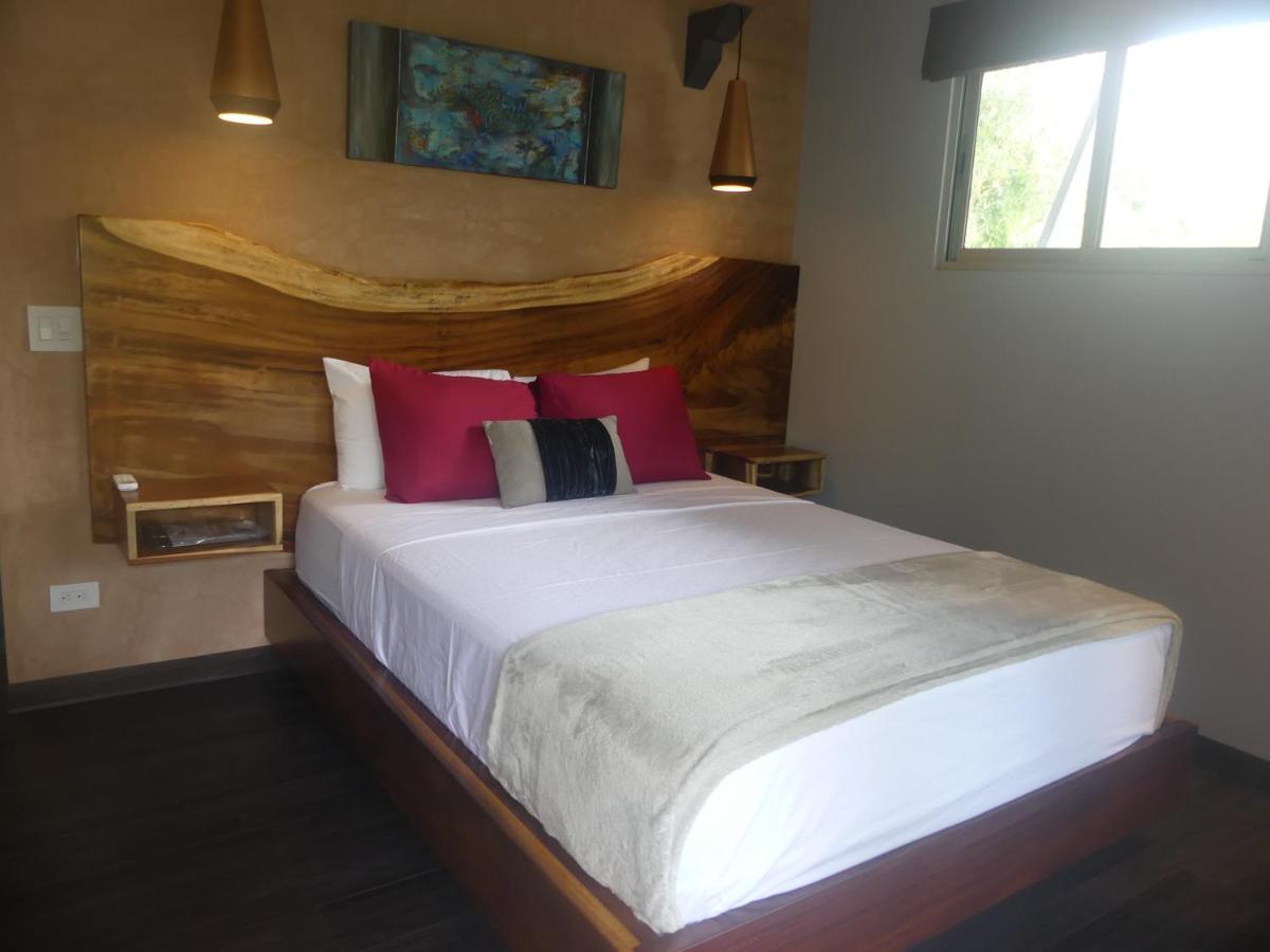 Hotel Faremiti Uvita Exteriör bild