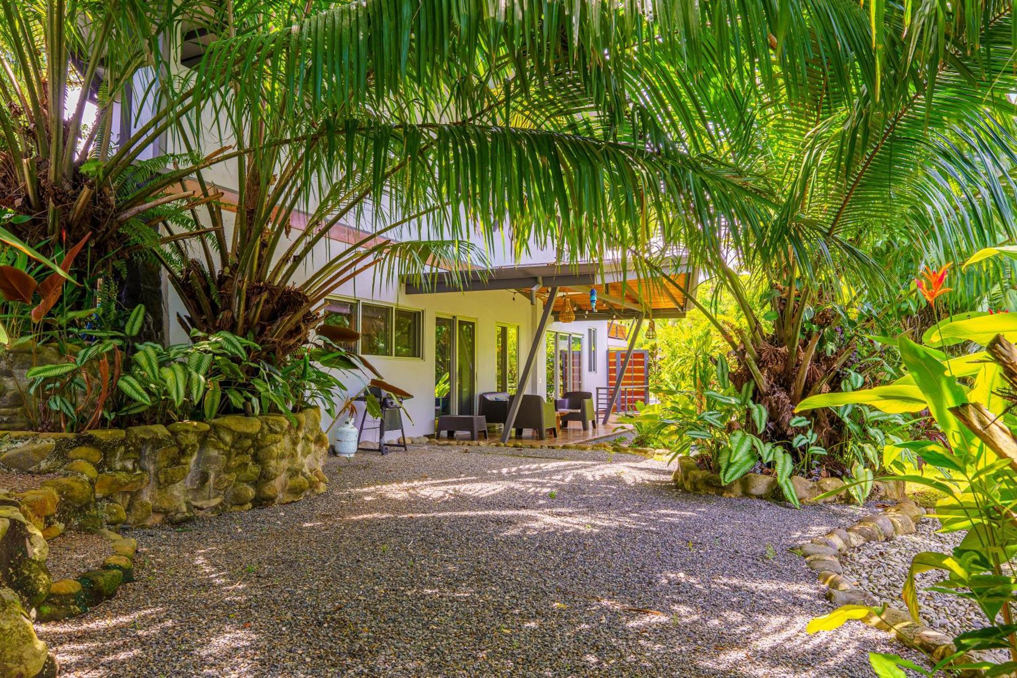 Hotel Faremiti Uvita Exteriör bild
